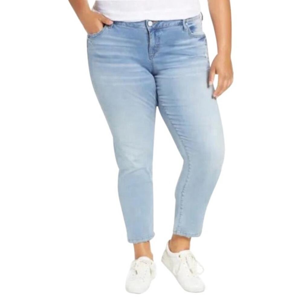 Slink Plus Size Curvy Light Wash Boyfriend Cut Mid Rise Jeans Size 16